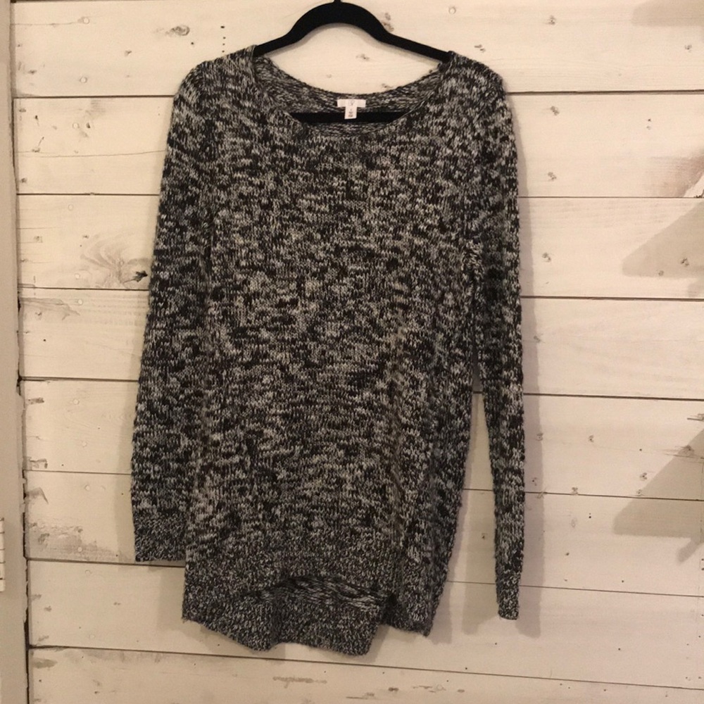 Black and white BP sweater